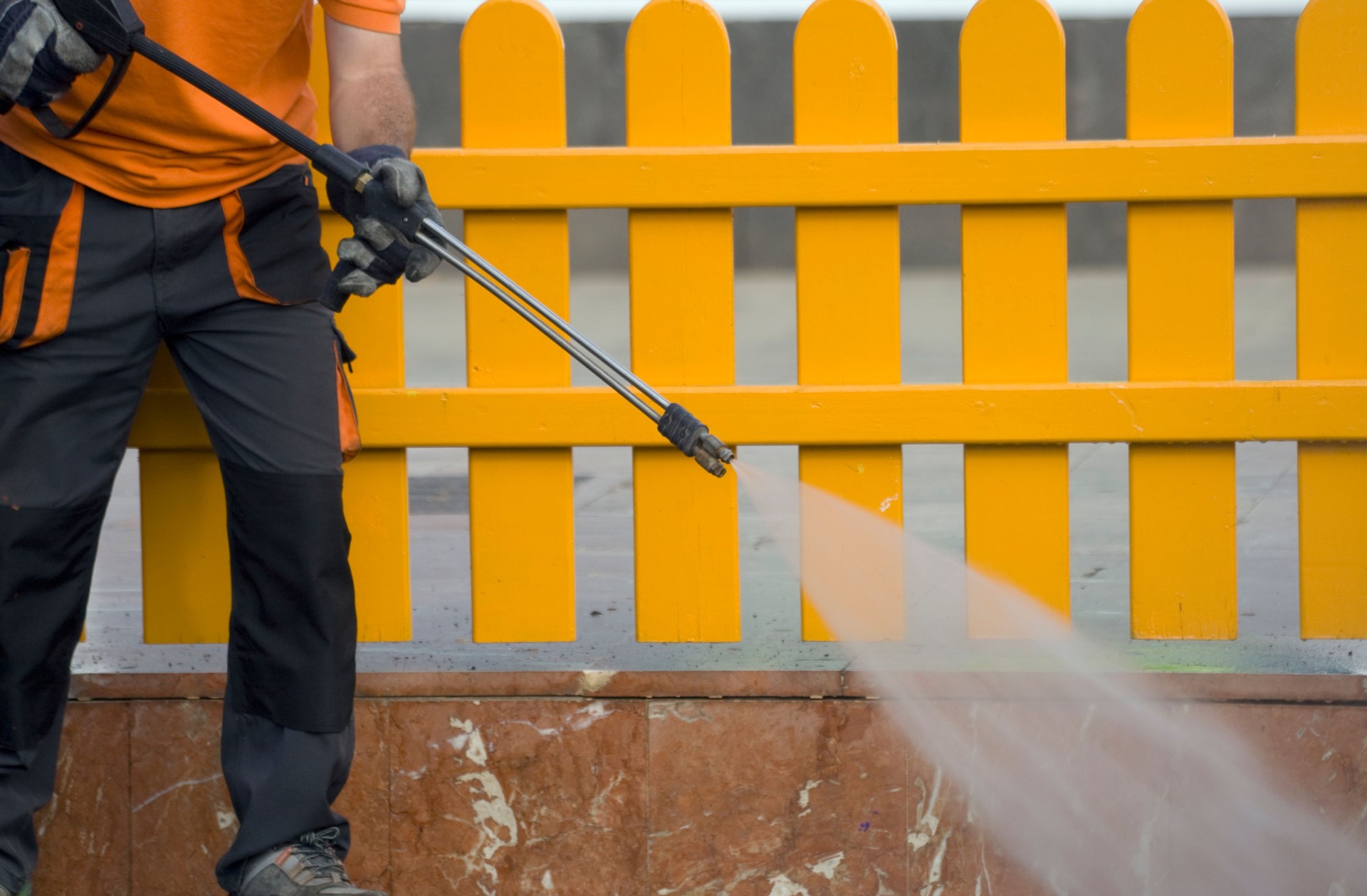 cleaning with water steam